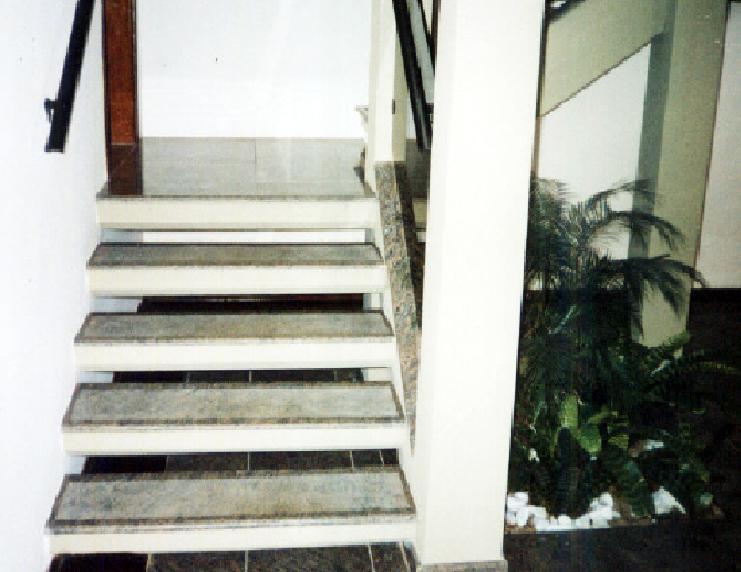 Escada7TamG